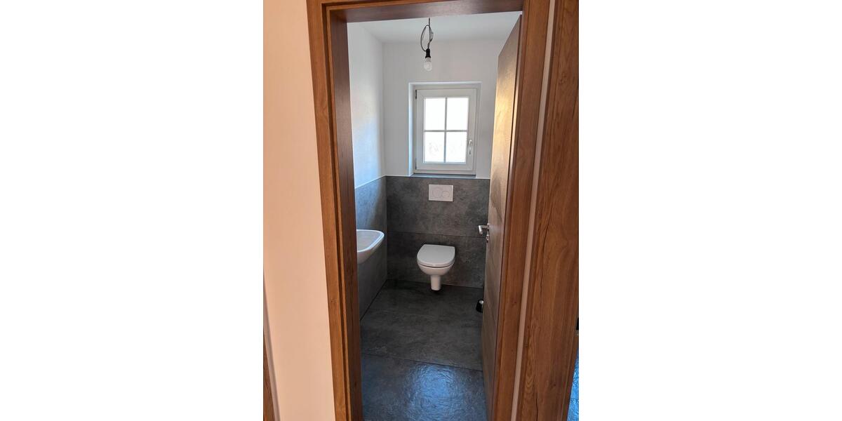 Etagenwohnung Teisnach - 4 Zimmer, 110 m&sup2;, 880&euro; | Angebot:26019923