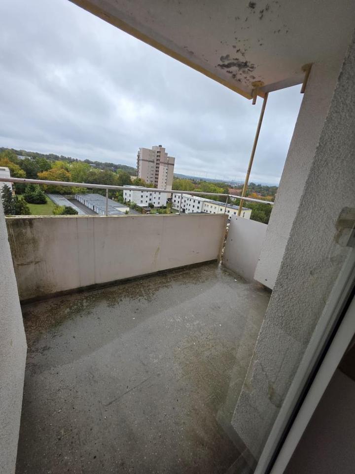 Moderne 3-Zimmer-Wohnung mit fantastischen Ausblick– Frisch Renoviert & Sofort Einzugsbereit zimmer