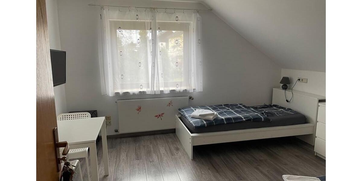 Wohnen auf Zeit Ludwigsburg Oßweil - 3 Zimmer, 15 m&sup2;, 600&euro; | Angebot:24875245