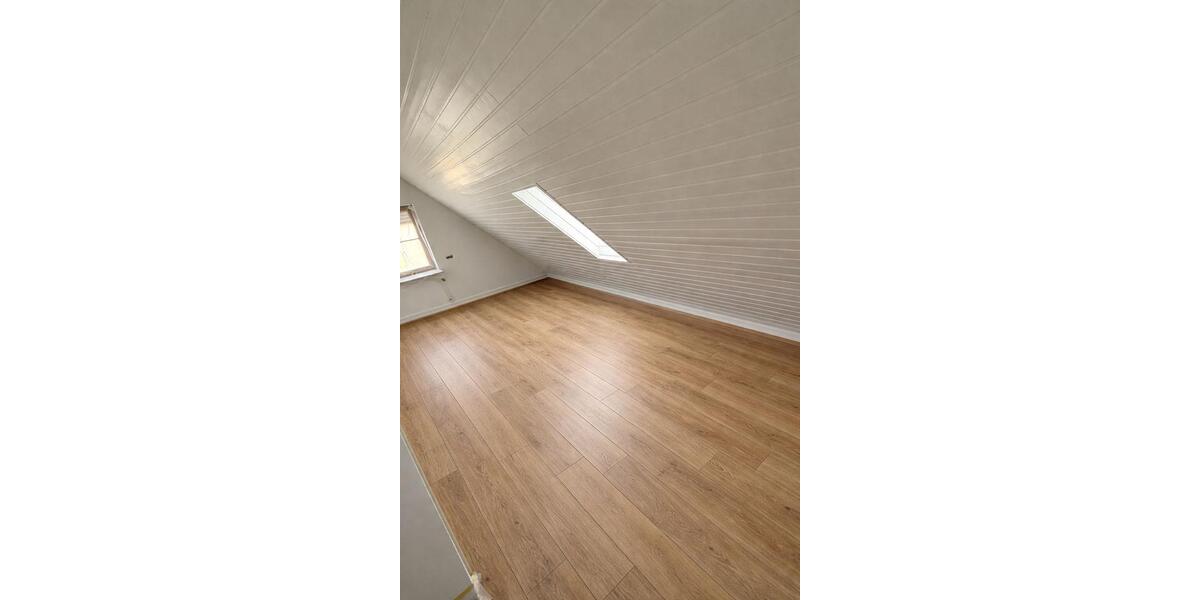 Doppelhaushälfte Aichtal - 5 Zimmer, 118 m&sup2;, 2.000&euro; | Angebot:25988486