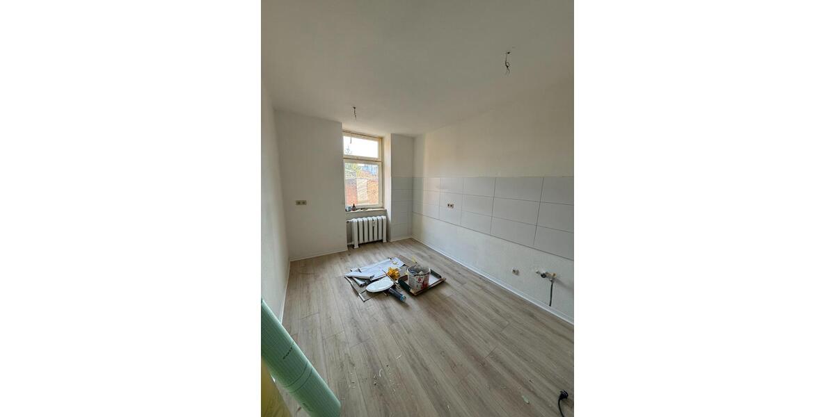 Etagenwohnung Staßfurt - 3 Zimmer, 75 m&sup2;, 450&euro; | Angebot:25782204