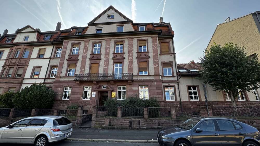 Etagenwohnung Aschaffenburg Stadtmitte - 3 Zimmer, 98 m&sup2;, 1.100&euro; | Angebot:26942986