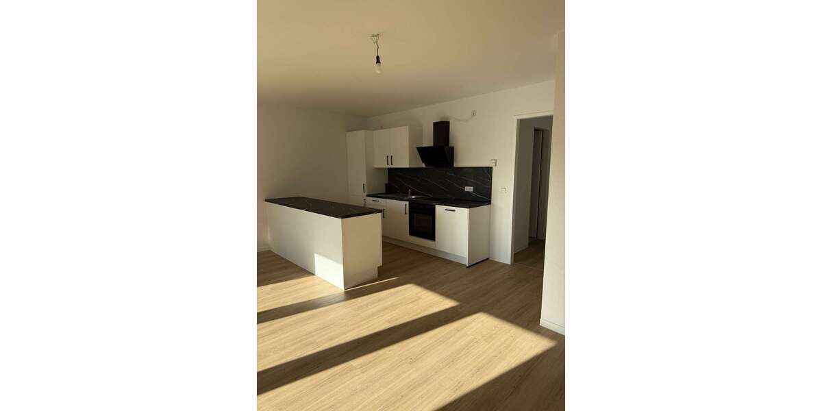 Etagenwohnung Kabelsketal Großkugel - 4 Zimmer, 114 m&sup2;, 805&euro; | Angebot:25335458