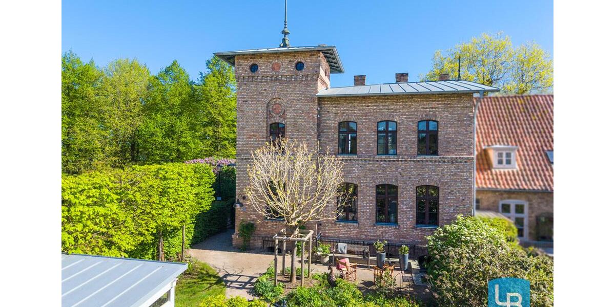 Einfamilienhaus Plön - 7 Zimmer, 261 m&sup2;, 2.500&euro; | Angebot:26648216