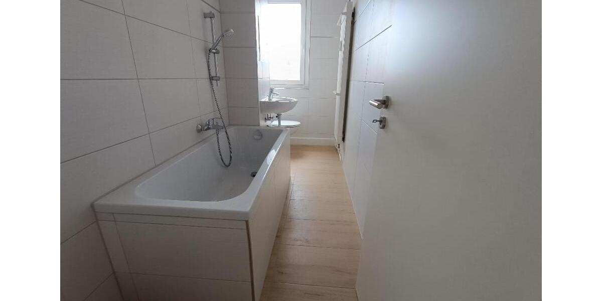 Etagenwohnung Bernburg (Saale) - 3 Zimmer, 61 m&sup2;, 379&euro; | Angebot:26345953