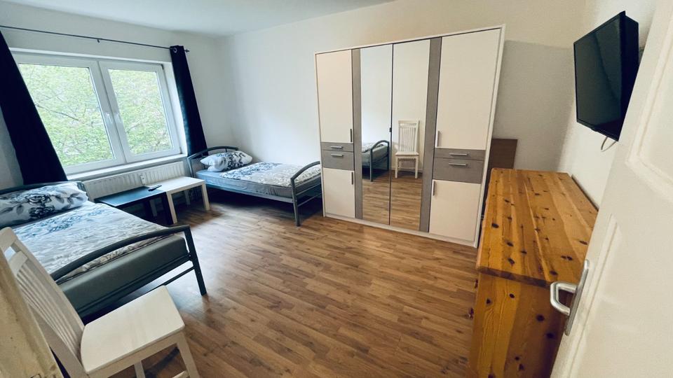 Etagenwohnung Neumünster - 2 Zimmer, 65 m&sup2;, 900&euro; | Angebot:23689350