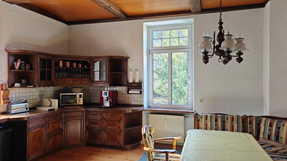 Etagenwohnung Reichelsheim (Odenwald) - 5 Zimmer, 185 m&sup2;, 1.500&euro; | Angebot:25784271