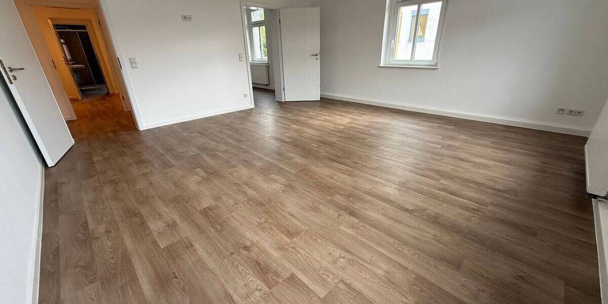 Etagenwohnung Flöha - 2 Zimmer, 58 m&sup2;, 435&euro; | Angebot:26607222