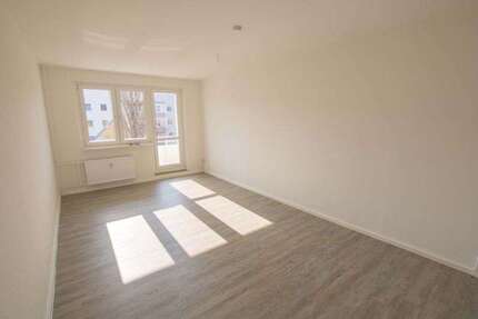 Wohnung zum Mieten in Halle (Saale) 424 € 70.66 m²