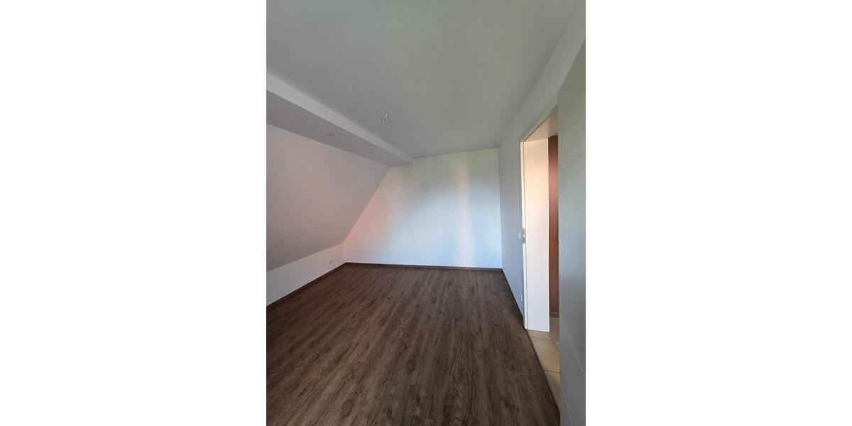 Dachgeschosswohnung in der Nähe von Zarrentin 2 zimmer