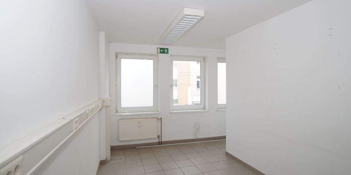 Gewerbeobjekt Magdeburg Stadtfeld Ost - 2 Zimmer, 86 m&sup2;, 516&euro; | Angebot:25999094