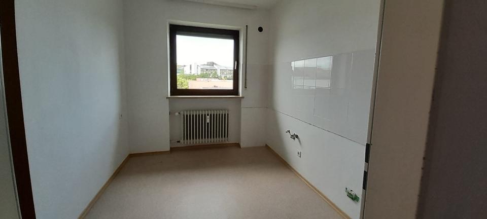 Dachgeschoßwohnung Viechtach - 4 Zimmer, 93 m&sup2;, 575&euro; | Angebot:24520690
