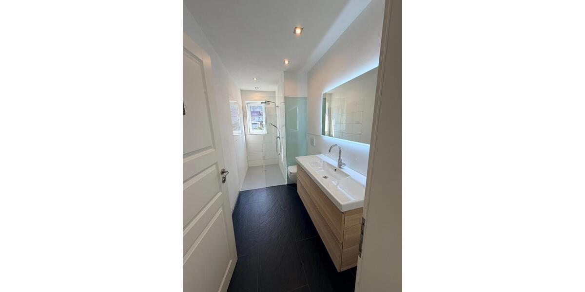 Erdgeschoßwohnung Zella-Mehlis Mehlis - 3 Zimmer, 80 m&sup2;, 890&euro; | Angebot:25843834