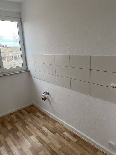 Etagenwohnung Eisleben Lutherstadt Eisleben - 3 Zimmer, 61 m&sup2;, 286&euro; | Angebot:25803198