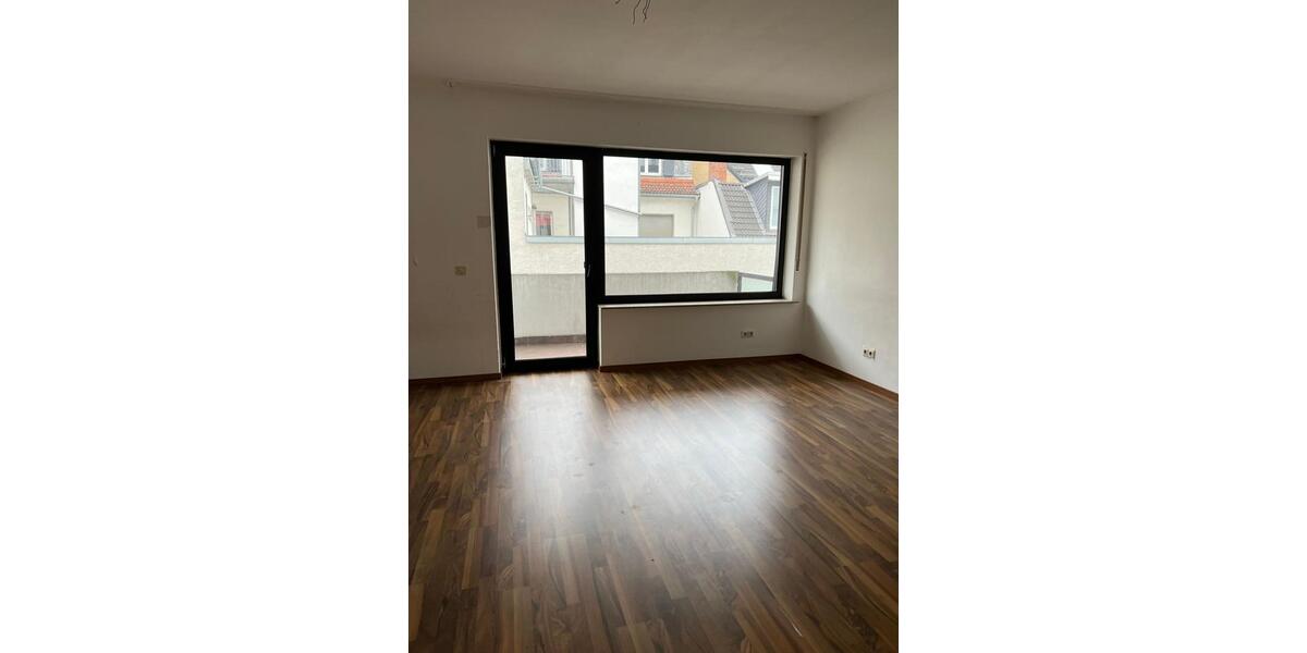 Etagenwohnung Bad Kreuznach Bad Münster am Stein-Ebernburg - 4 Zimmer, 111 m&sup2;, 785&euro; | Angebot:26285923