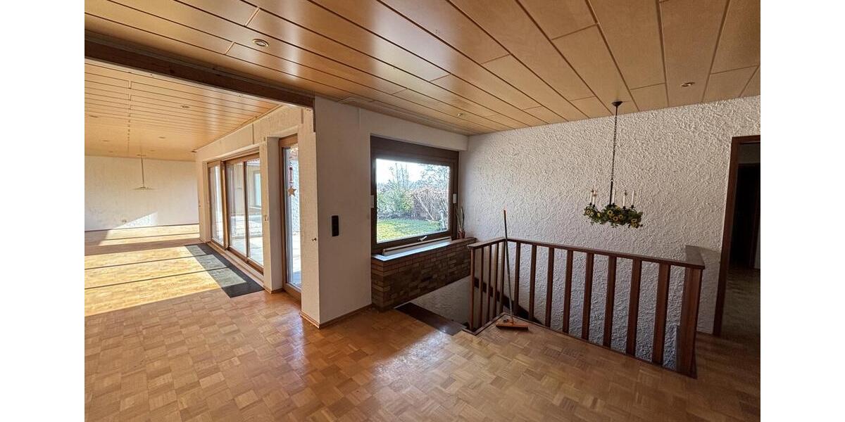 Bungalow Waiblingen Beinstein - 5.5 Zimmer, 156 m&sup2;, 2.050&euro; | Angebot:25097412