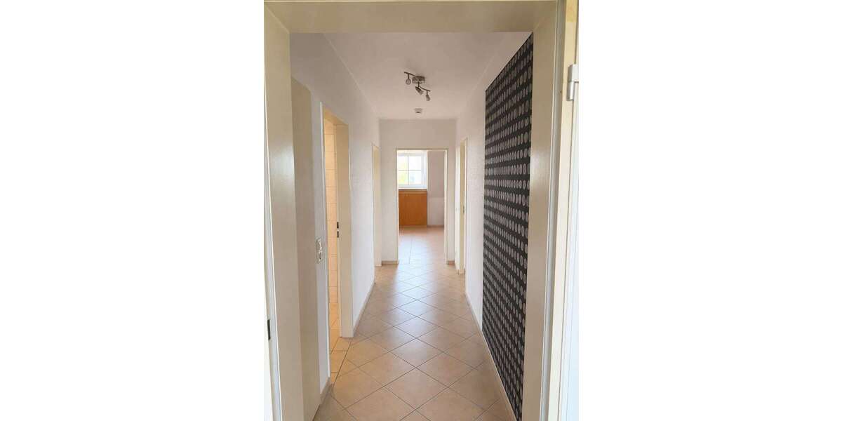 Etagenwohnung Mönchengladbach Nord - 2 Zimmer, 70 m&sup2;, 650&euro; | Angebot:26953466