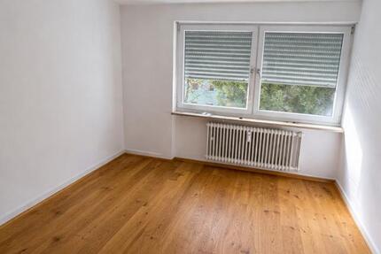Wohnung Ingolstadt Friedrichshofen-Hollerstauden - 4 Zimmer, 100 m&sup2;, 1.650&euro; | Angebot:25101951