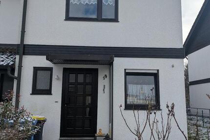 Haus Trossingen - 4.5 Zimmer, 129 m&sup2;, 1.300&euro; | Angebot:25284849