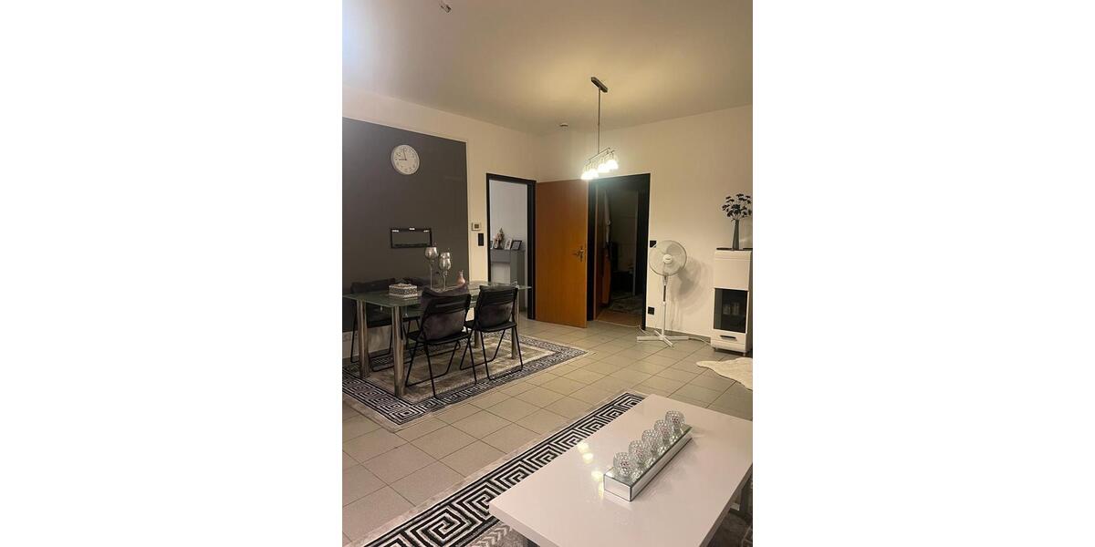 Dachgeschoßwohnung Florstadt - 2 Zimmer, 80 m&sup2;, 900&euro; | Angebot:25756788