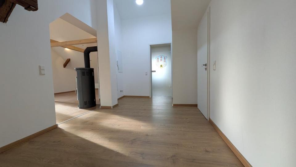 Dachgeschoßwohnung Freiberg - 3 Zimmer, 90 m&sup2;, 900&euro; | Angebot:24534198