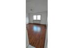 Etagenwohnung Oberasbach - 2 Zimmer, 90 m&sup2;, 1.250&euro; | Angebot:26498632