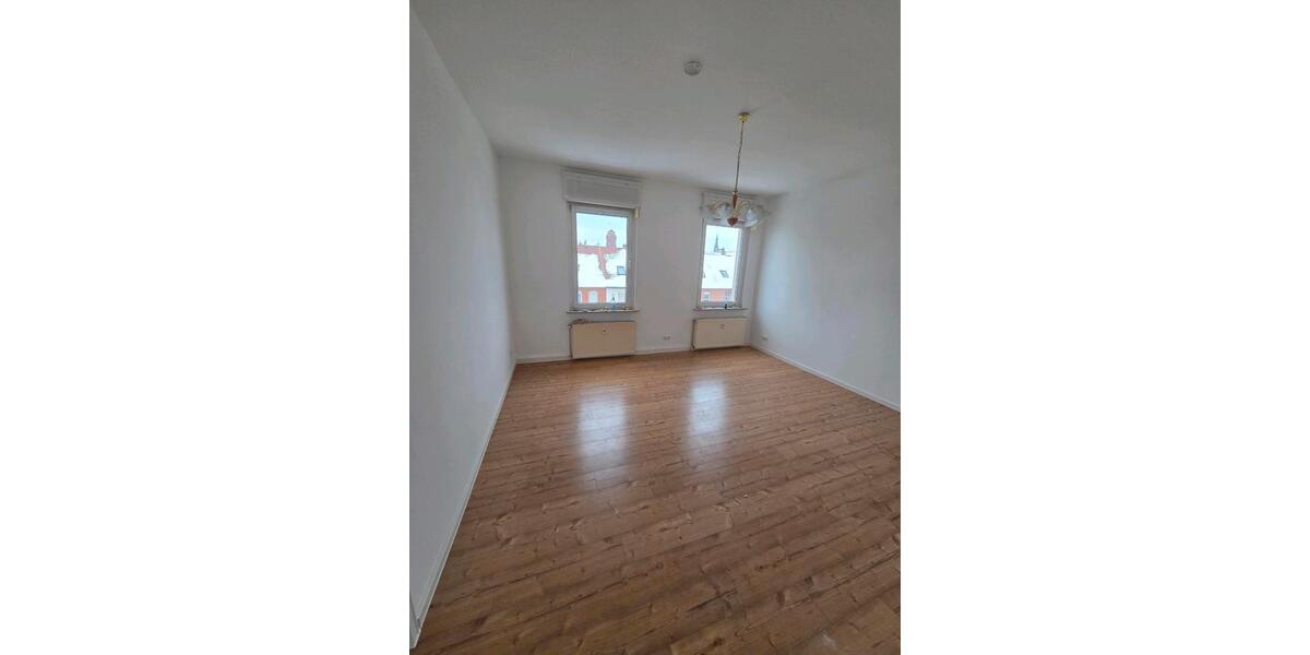 Etagenwohnung Tangermünde - 3 Zimmer, 95 m&sup2;, 900&euro; | Angebot:24474136