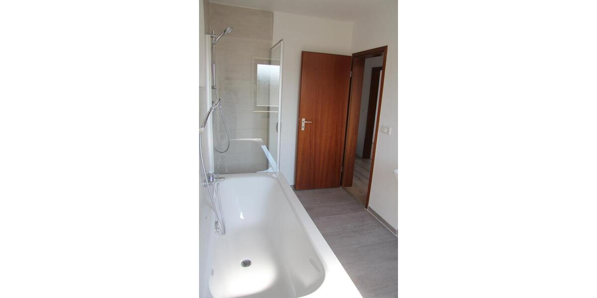 Etagenwohnung Roth - 3 Zimmer, 84 m&sup2;, 1.100&euro; | Angebot:26261890