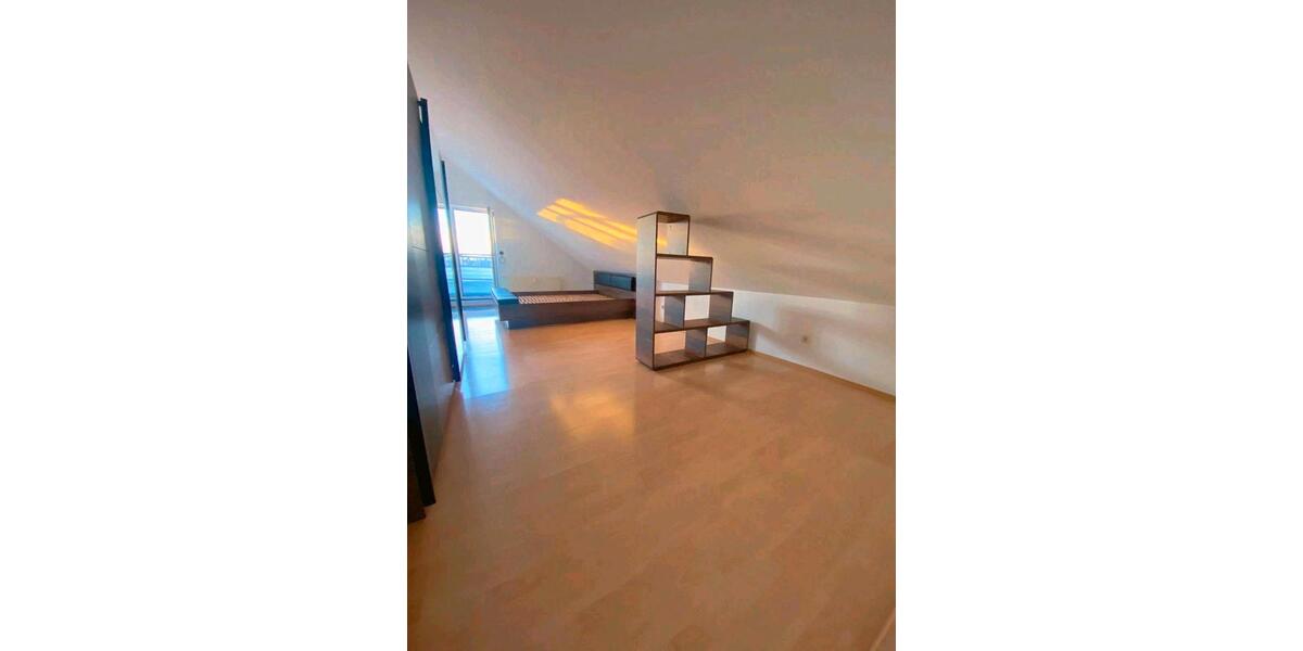Maisonettenwohnung Duisburg Rheinhausen - 3 Zimmer, 115 m&sup2;, 930&euro; | Angebot:26213256