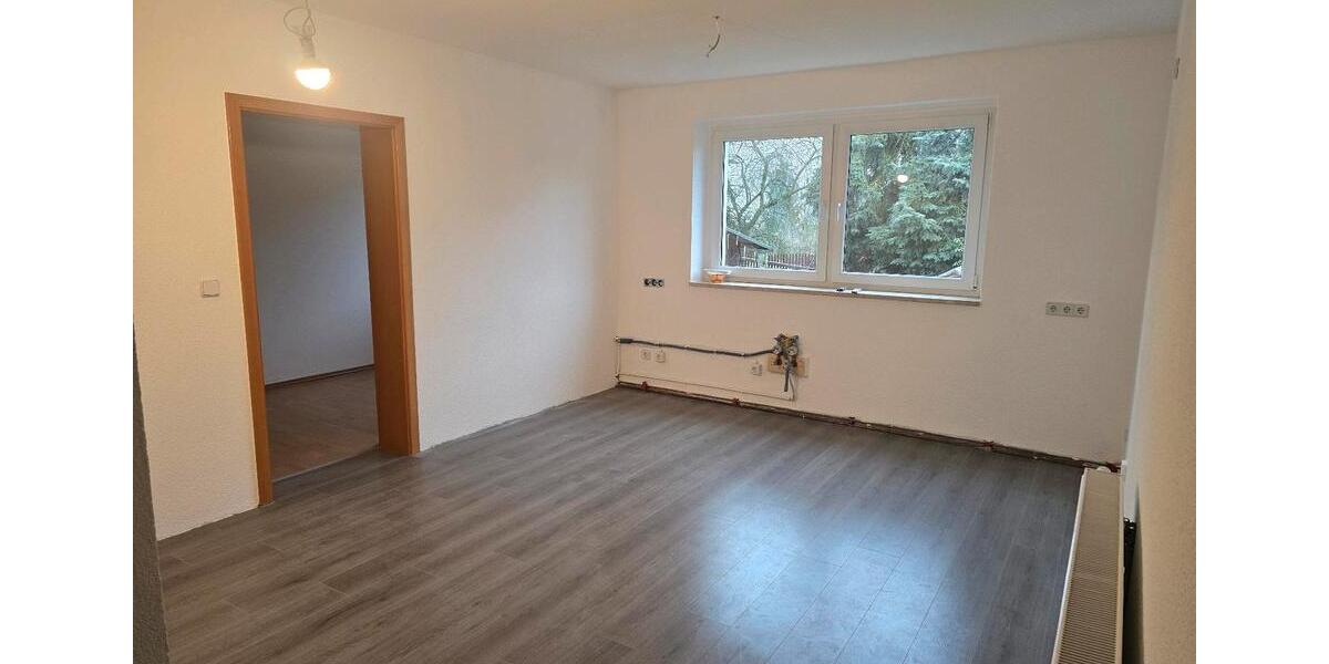 Etagenwohnung Lichtentanne - 3 Zimmer, 86 m&sup2;, 800&euro; | Angebot:25021715