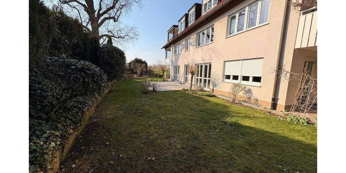 Etagenwohnung Nürnberg Gaismannshof - 4 Zimmer, 145 m&sup2;, 2.000&euro; | Angebot:25999687