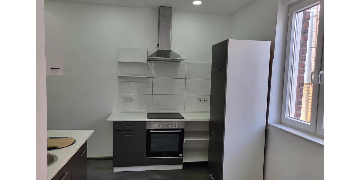 ab Februar: 2-Zimmer-Wohnung mit Vinylboden und Einbauküche 2 zimmer