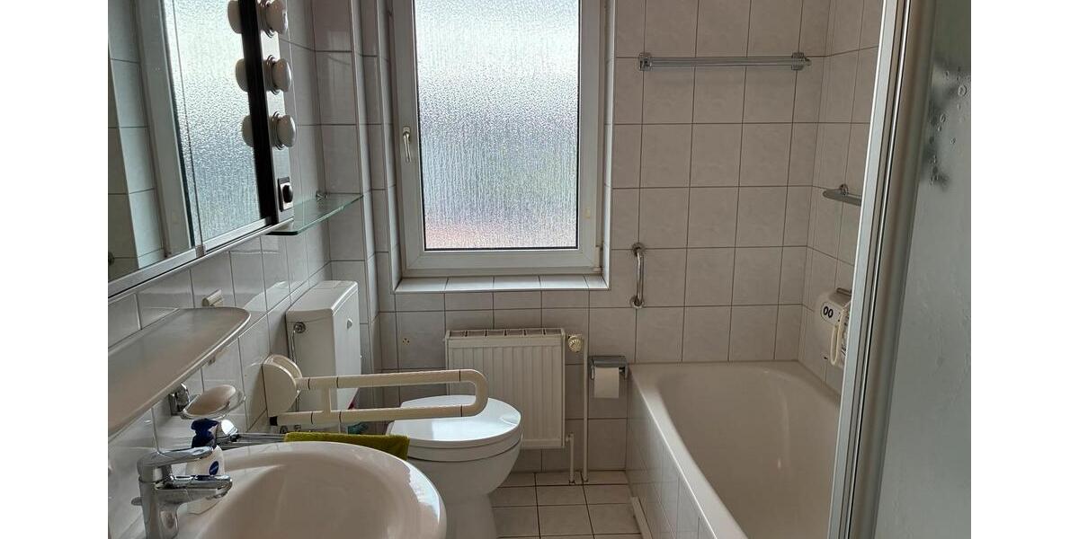 Dachgeschoßwohnung Bad Zwischenahn - 3 Zimmer, 63 m&sup2;, 750&euro; | Angebot:25810490