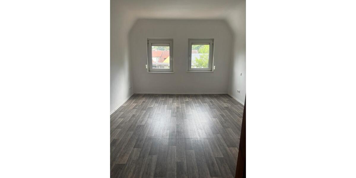 Dachgeschoßwohnung Dettelbach - 2 Zimmer, 70 m&sup2;, 650&euro; | Angebot:26013026