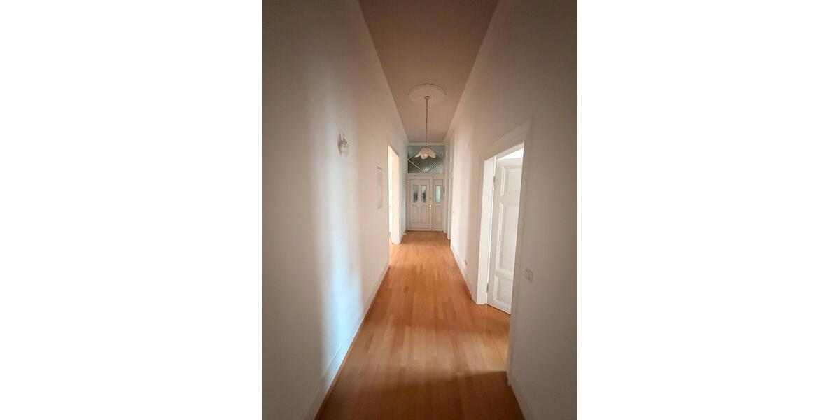 Terrassenwohnung Wiesbaden - 4 Zimmer, 118 m&sup2;, 1.600&euro; | Angebot:24490892