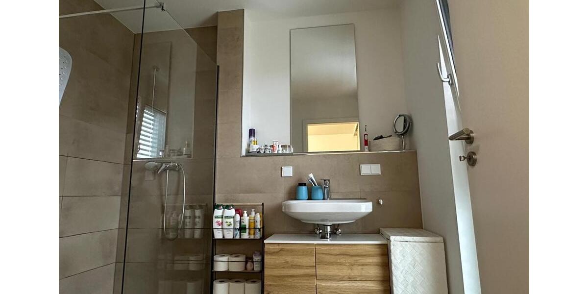 Etagenwohnung Bergisch Gladbach - 3 Zimmer, 89 m&sup2;, 1.380&euro; | Angebot:26533996