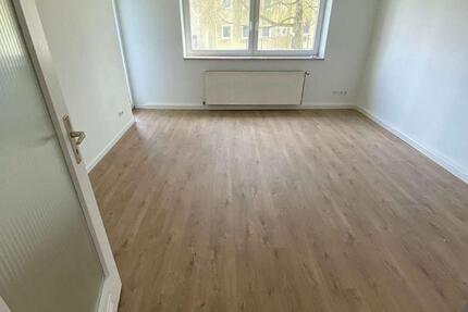 Wohnung Neustadt bei Coburg - 3 Zimmer, 65 m&sup2;, 490&euro; | Angebot:26246924