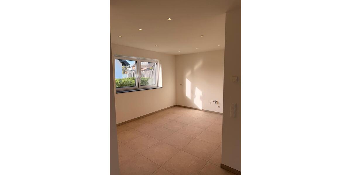 Erdgeschoßwohnung Zülpich - 3 Zimmer, 80 m&sup2;, 1.035&euro; | Angebot:26374089