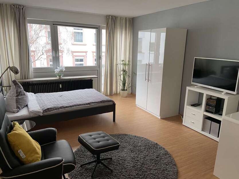 Wohnung zum Mieten in Frankfurt am Main 1.090 € 32 m²