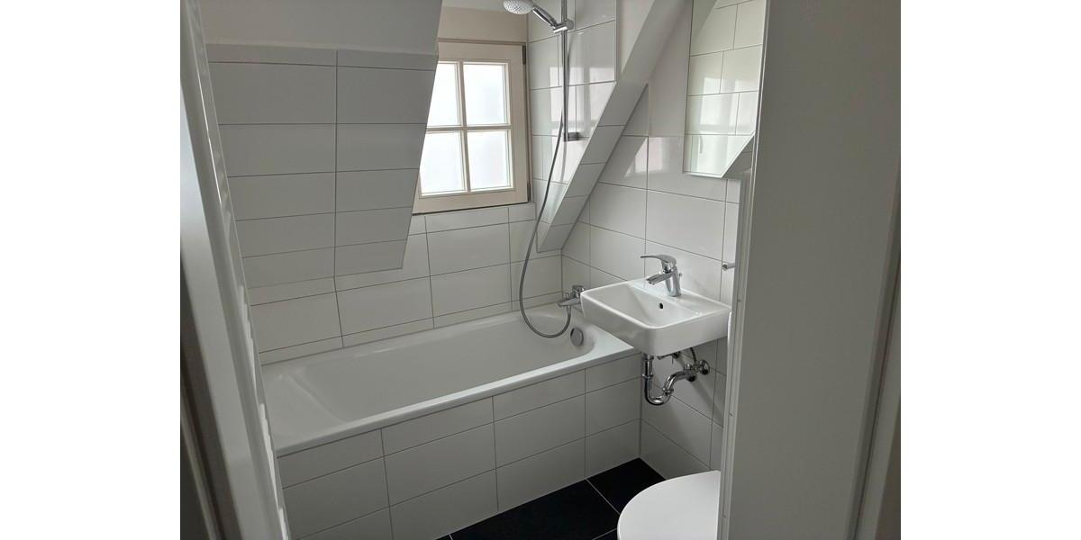 Dachgeschoßwohnung Kassel Harleshausen - 3 Zimmer, 42 m&sup2;, 484&euro; | Angebot:25960067