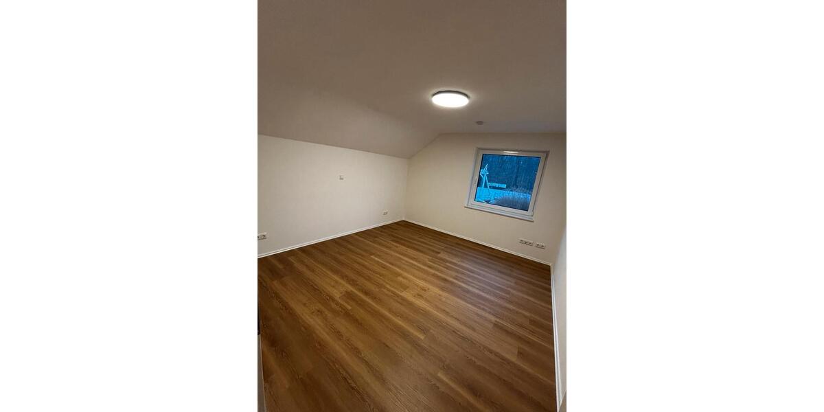 Dachgeschoßwohnung Ihlow - 3 Zimmer, 114 m&sup2;, 900&euro; | Angebot:24841324