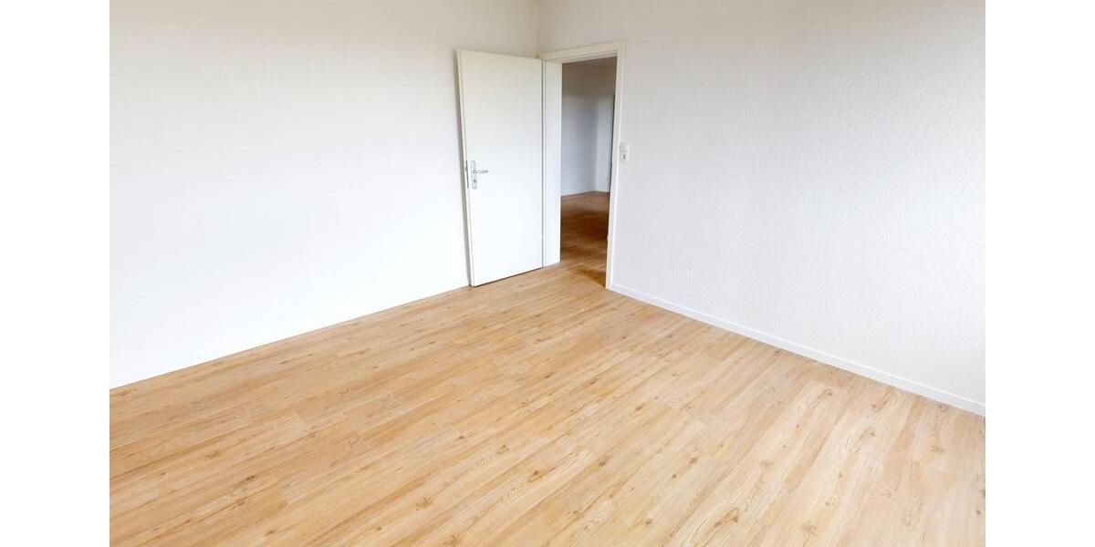 Etagenwohnung Uetersen - 3 Zimmer, 85 m&sup2;, 899&euro; | Angebot:26648979