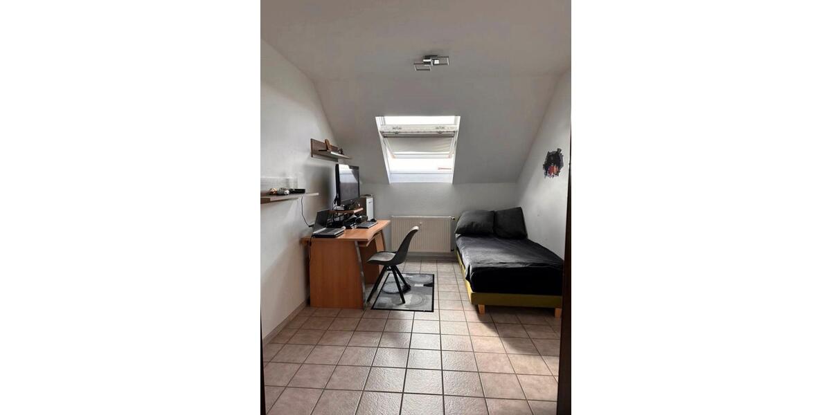 Dachgeschoßwohnung Bad Soden-Salmünster Salmünster - 4 Zimmer, 100 m&sup2;, 650&euro; | Angebot:25908616