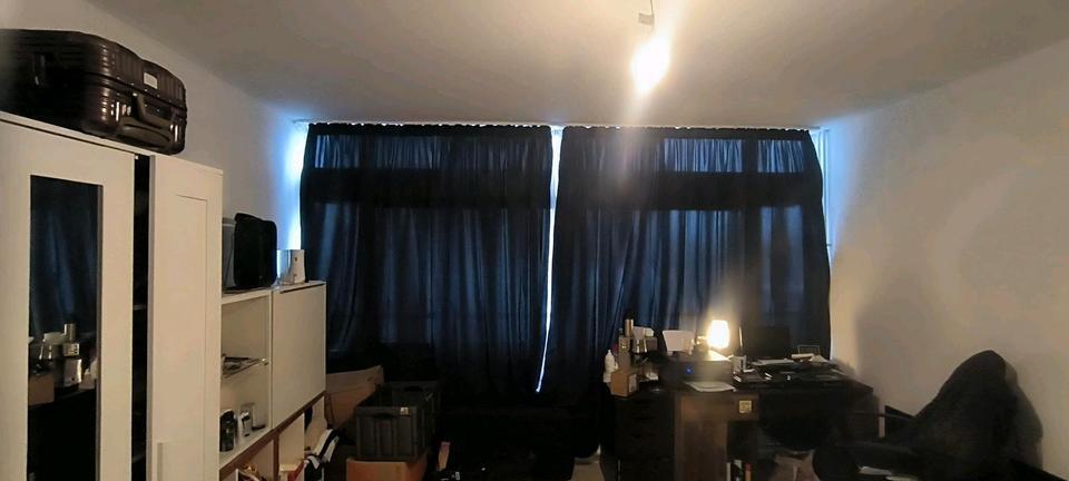 1 Zimmer in 3 Zimmer WG Wohnung zu vermieten.