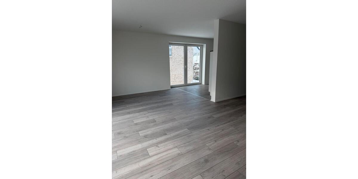 Doppelhaushälfte Wees - 4 Zimmer, 110 m&sup2;, 1.600&euro; | Angebot:25099551