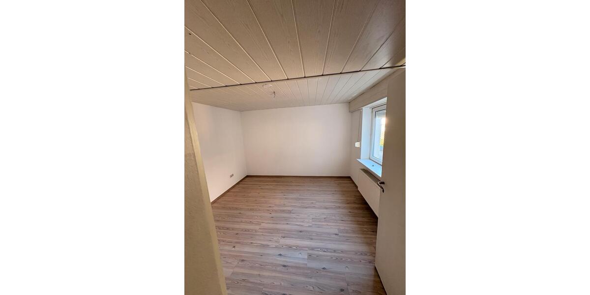 Erdgeschoßwohnung Wolfsburg Almke - 4 Zimmer, 118 m&sup2;, 1.200&euro; | Angebot:26409835
