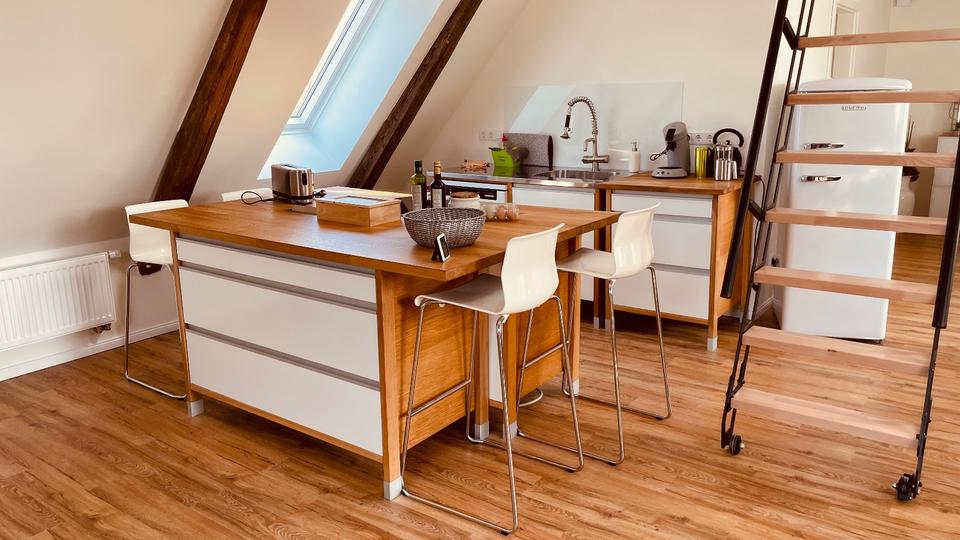 Wohnen auf Zeit Hamburg Rothenburgsort - 1 Zimmer, 70 m&sup2;, 1.350&euro; | Angebot:20828279
