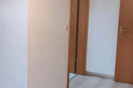 Wohnung Vöhl - 3 Zimmer, 88 m&sup2;, 830&euro; | Angebot:27626709