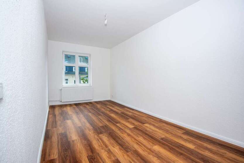 Wohnung zum Mieten in Chemnitz 249,60 € 52 m²