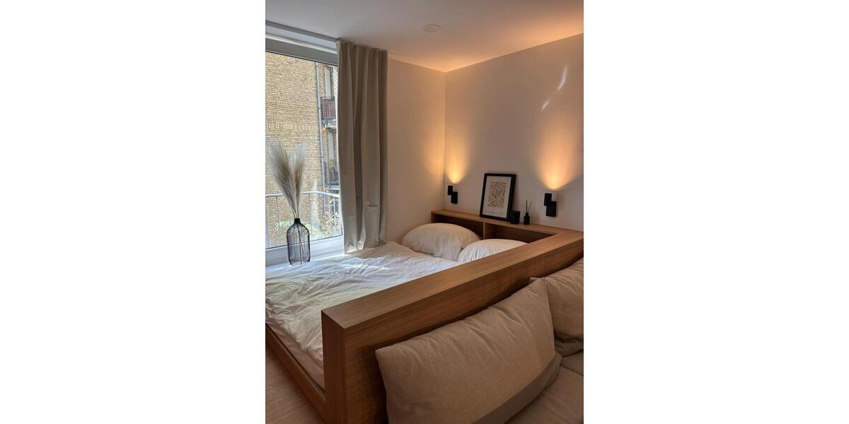 Etagenwohnung Köln Innenstadt - 1 Zimmer, 20 m&sup2;, 1.350&euro; | Angebot:26646078